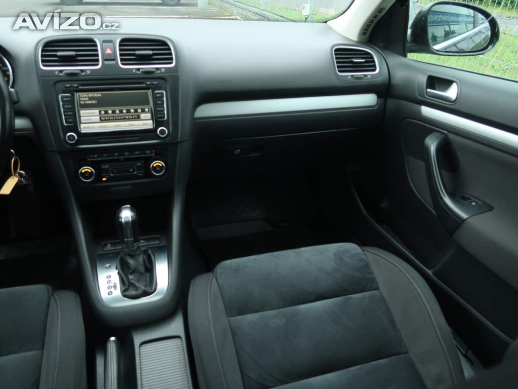 Foto inzerátu Volkswagen Golf 2.0 TDI