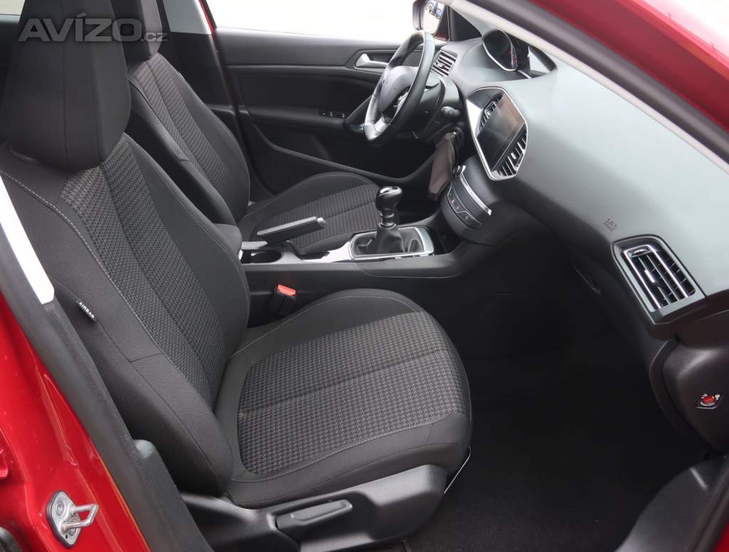 Foto inzerátu Peugeot 308 1.2 PureTech