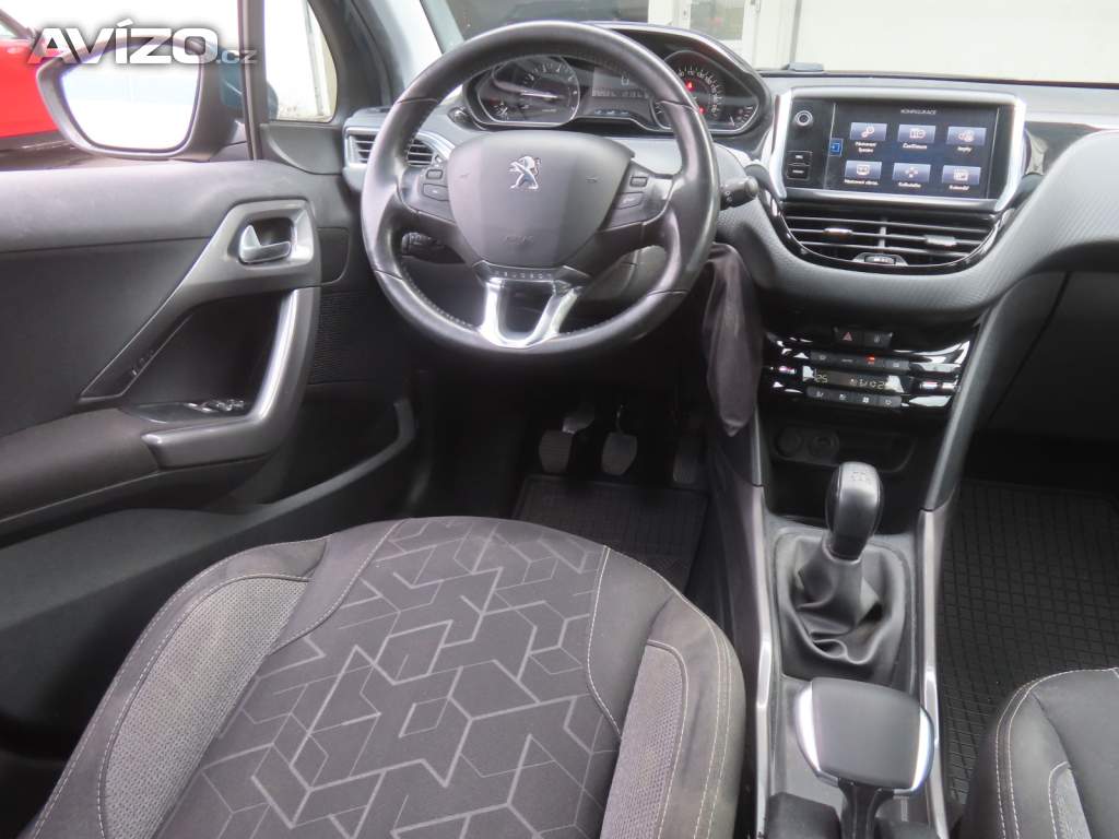 Foto inzerátu Peugeot 2008 1.2 PureTech