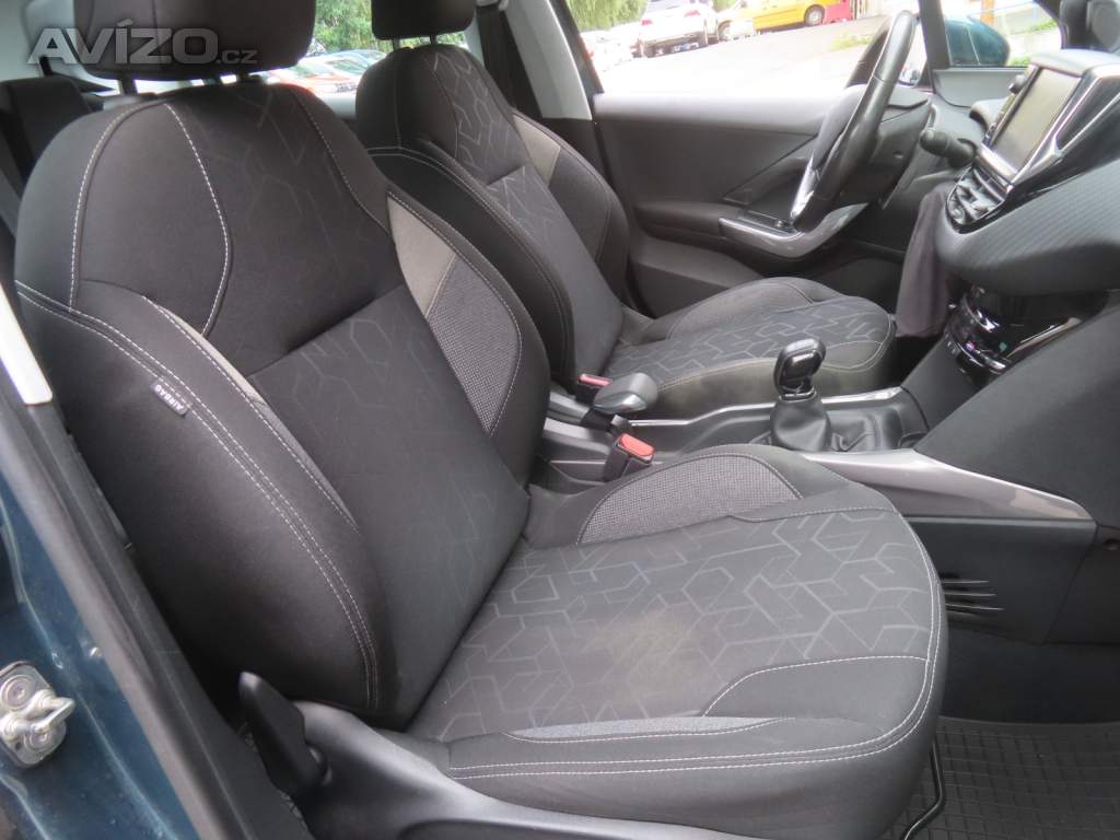 Foto inzerátu Peugeot 2008 1.2 PureTech