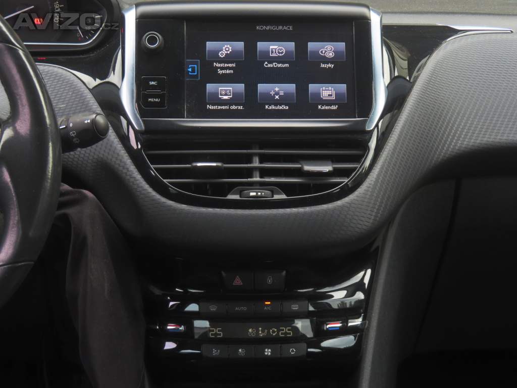 Foto inzerátu Peugeot 2008 1.2 PureTech