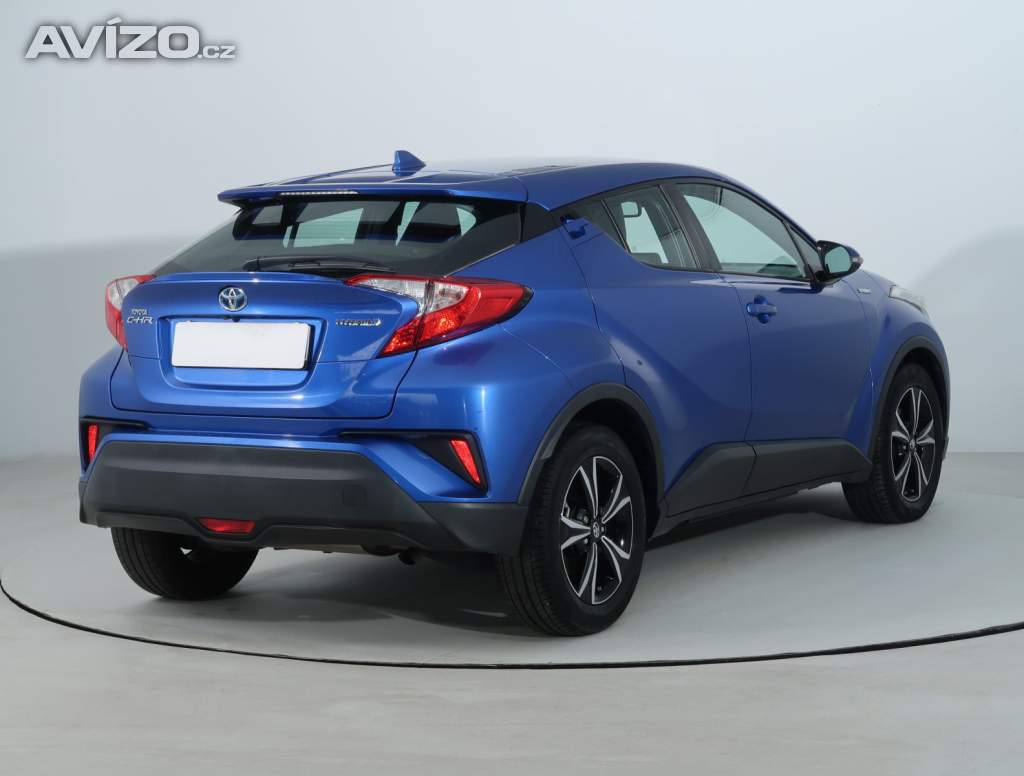 Foto inzerátu Toyota C-HR 1.8 Hybrid