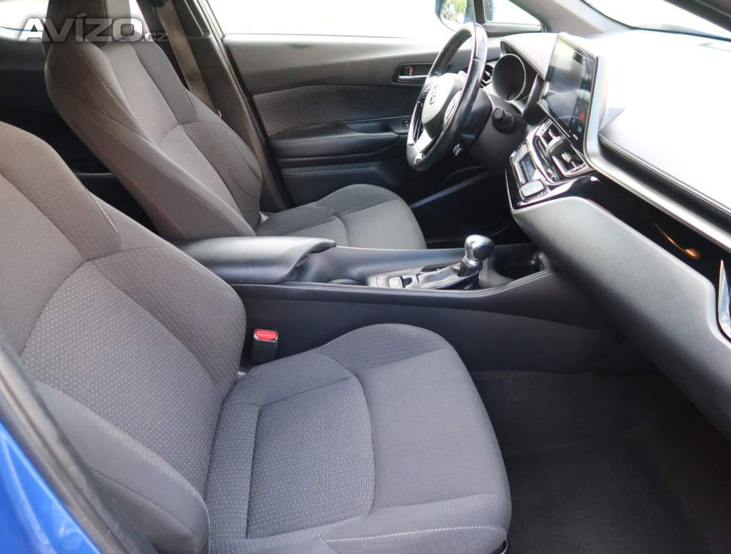 Foto inzerátu Toyota C-HR 1.8 Hybrid