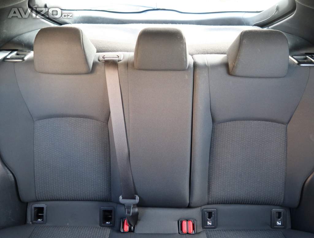 Foto inzerátu Toyota C-HR 1.8 Hybrid