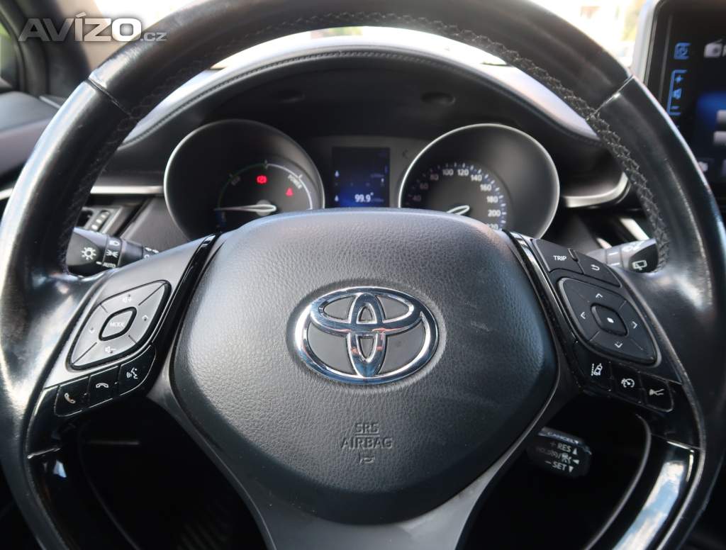 Foto inzerátu Toyota C-HR 1.8 Hybrid