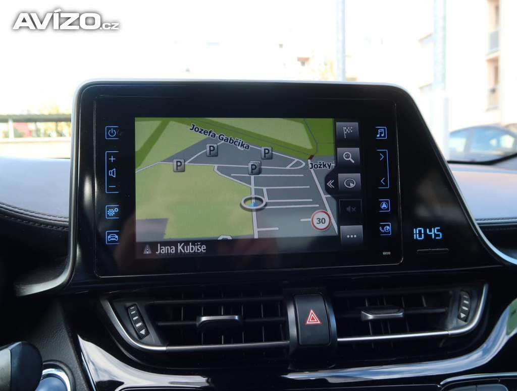 Foto inzerátu Toyota C-HR 1.8 Hybrid