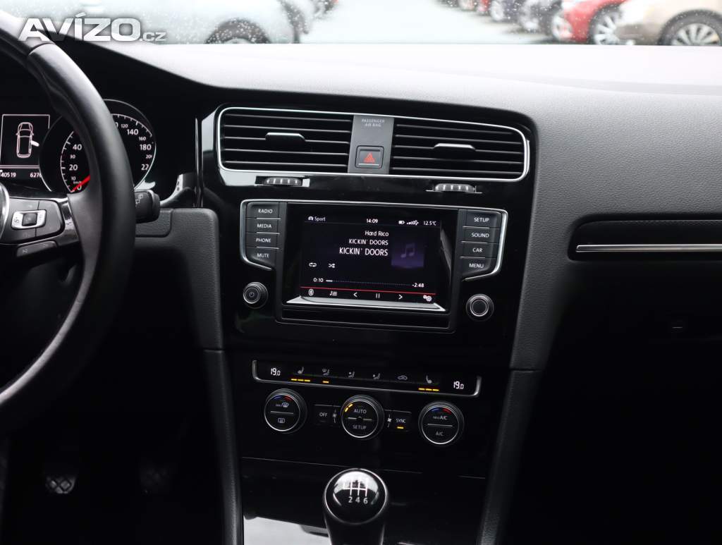 Foto inzerátu Volkswagen Golf 2.0 TDI