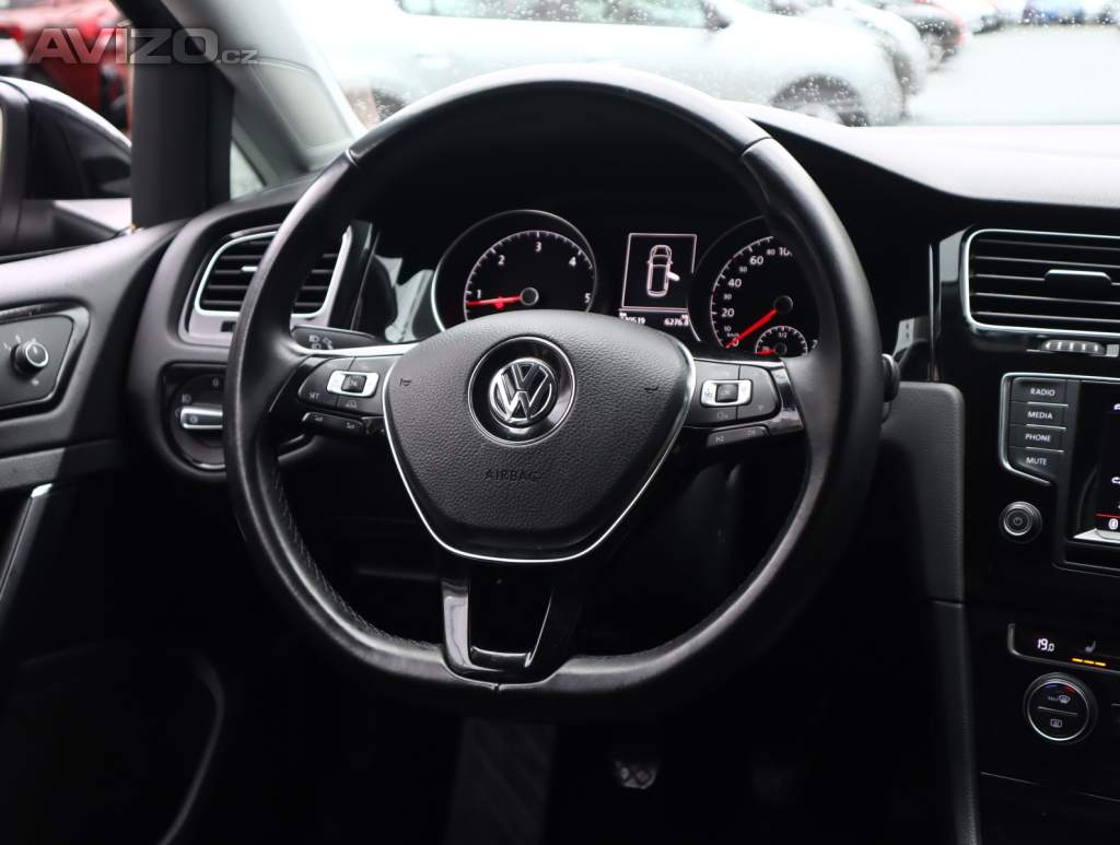 Foto inzerátu Volkswagen Golf 2.0 TDI