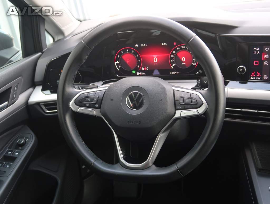 Foto inzerátu Volkswagen Golf 1.0 eTSI