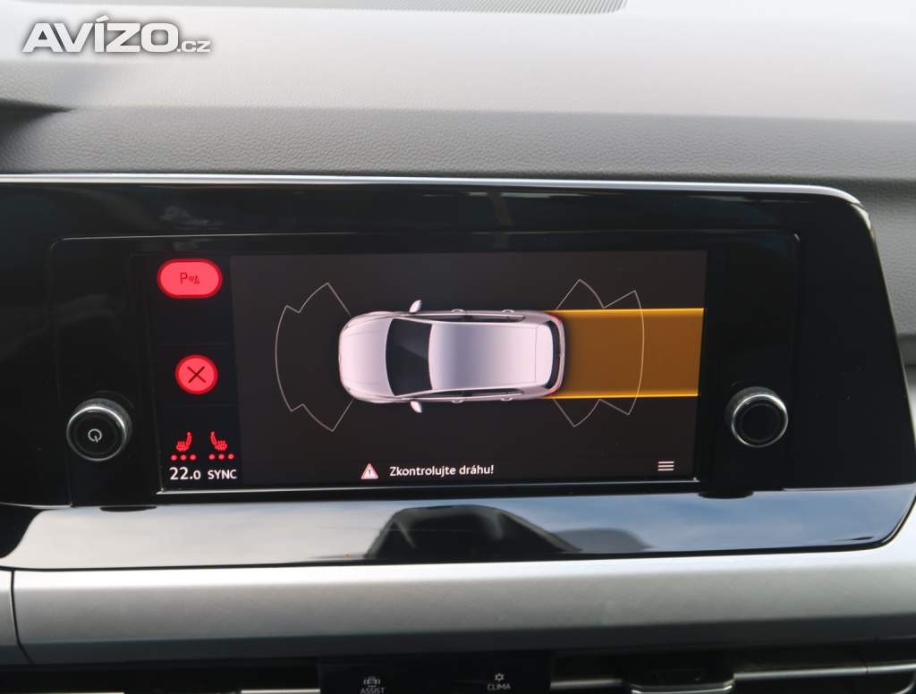 Foto inzerátu Volkswagen Golf 1.0 eTSI