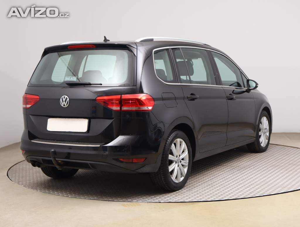 Foto inzerátu Volkswagen Touran 2.0 TDI