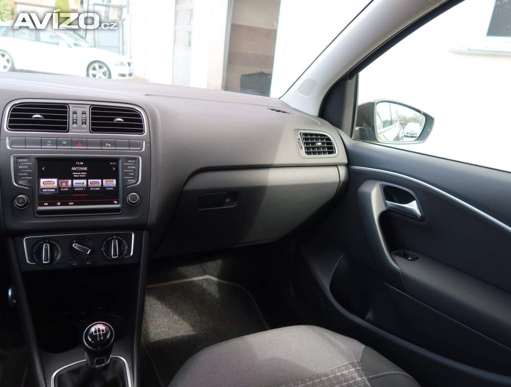 Foto inzerátu Volkswagen Polo 1.2 TSI