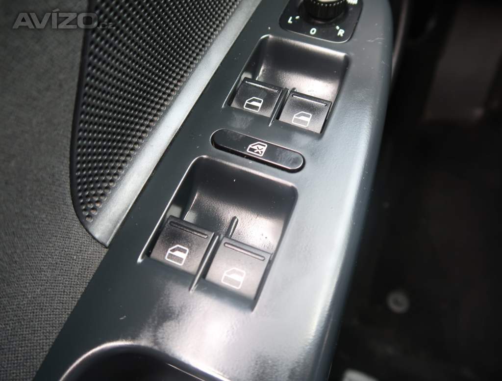 Foto inzerátu Volkswagen Golf 1.6 TDI