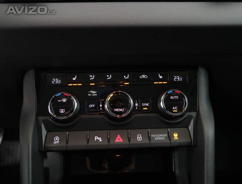 Foto inzerátu Škoda Karoq 1.6 TDI