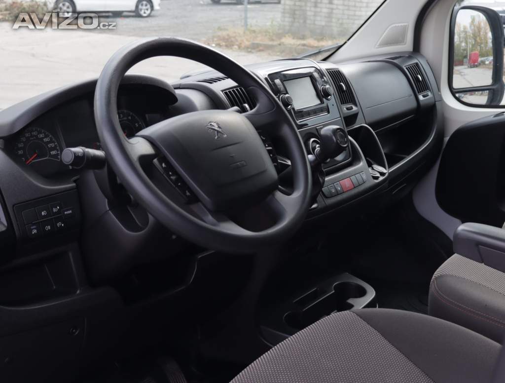 Foto inzerátu Peugeot Boxer 2.2 BlueHDi