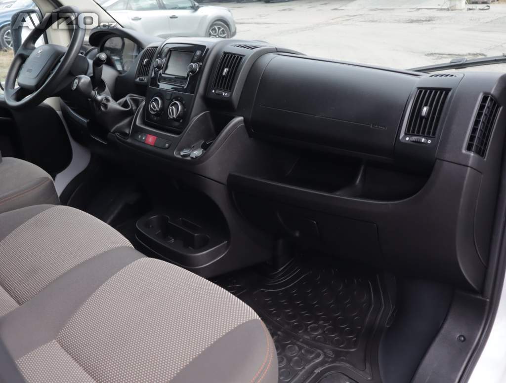 Foto inzerátu Peugeot Boxer 2.2 BlueHDi