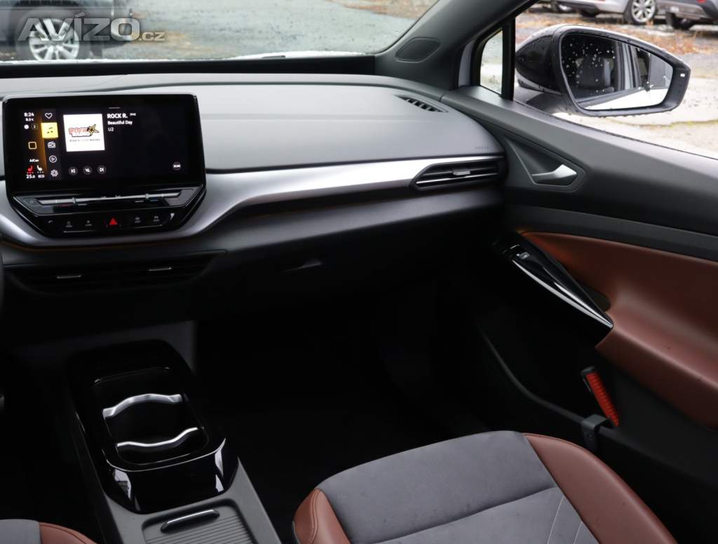 Foto inzerátu Volkswagen ID.4 Pro Perf. (82 kWh)