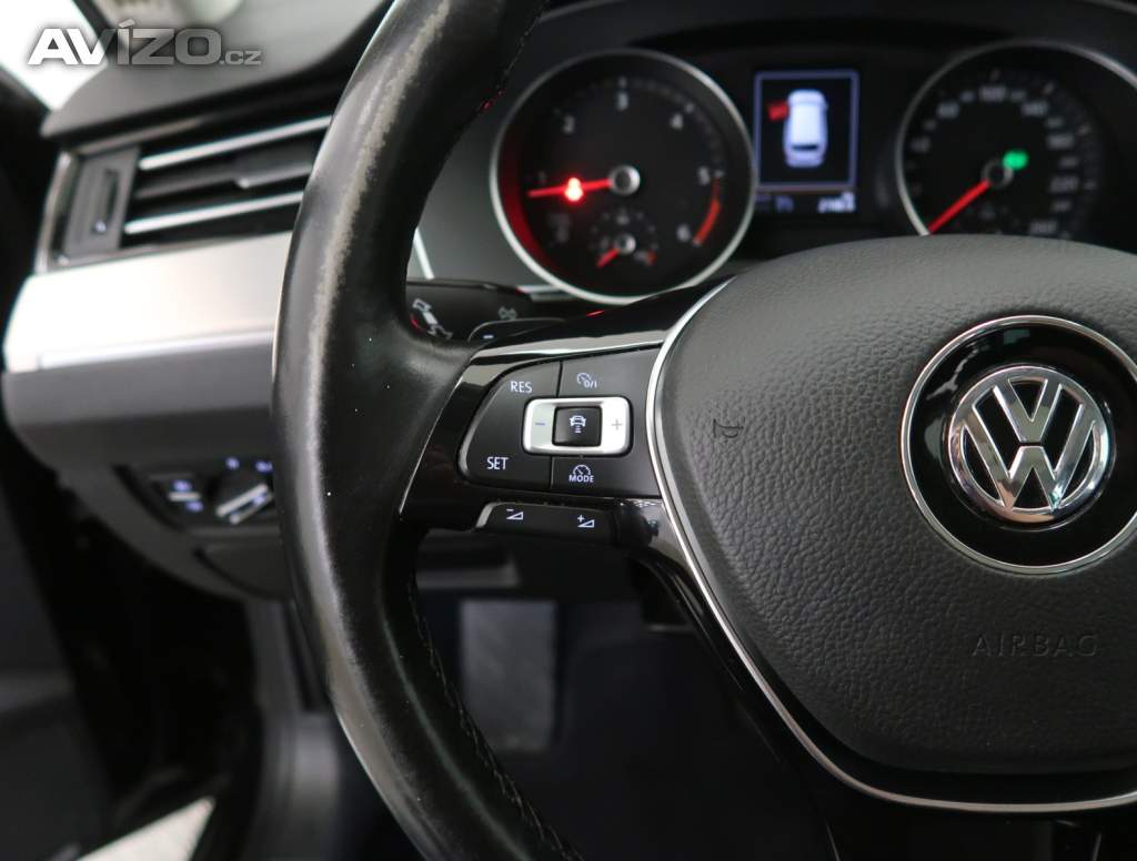 Foto inzerátu Volkswagen Passat 2.0 TDI