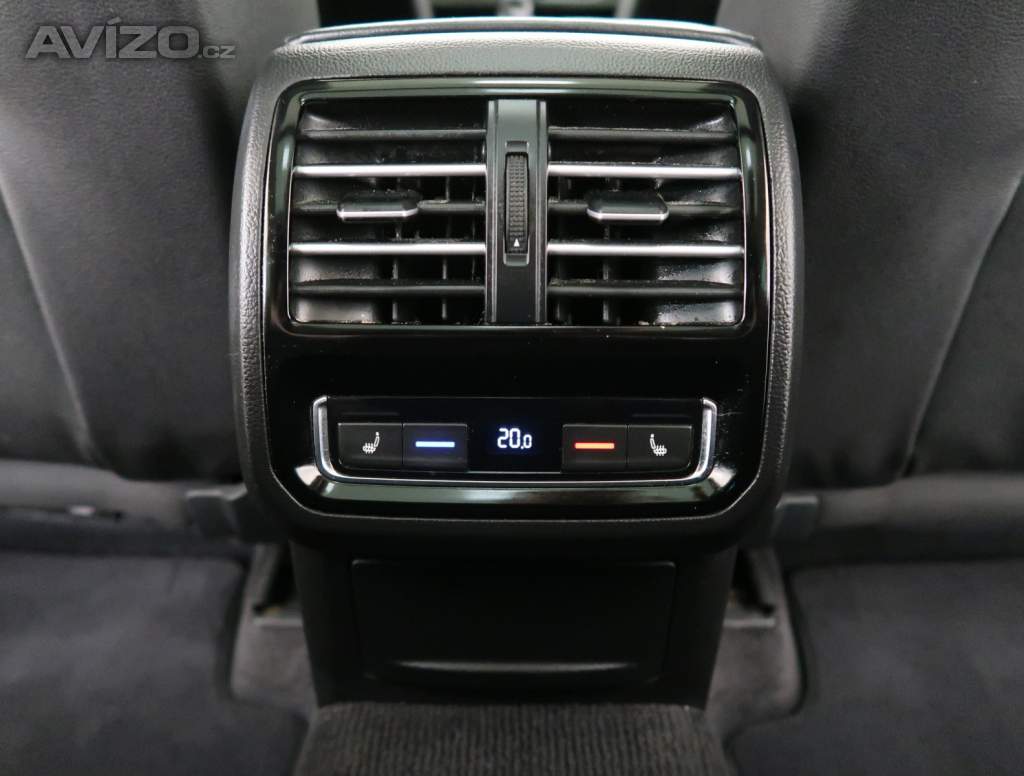 Foto inzerátu Volkswagen Passat 2.0 TDI