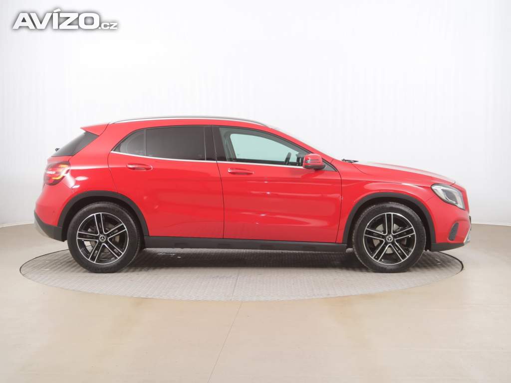 Foto inzerátu Mercedes-Benz GLA GLA 200 d 4MATIC