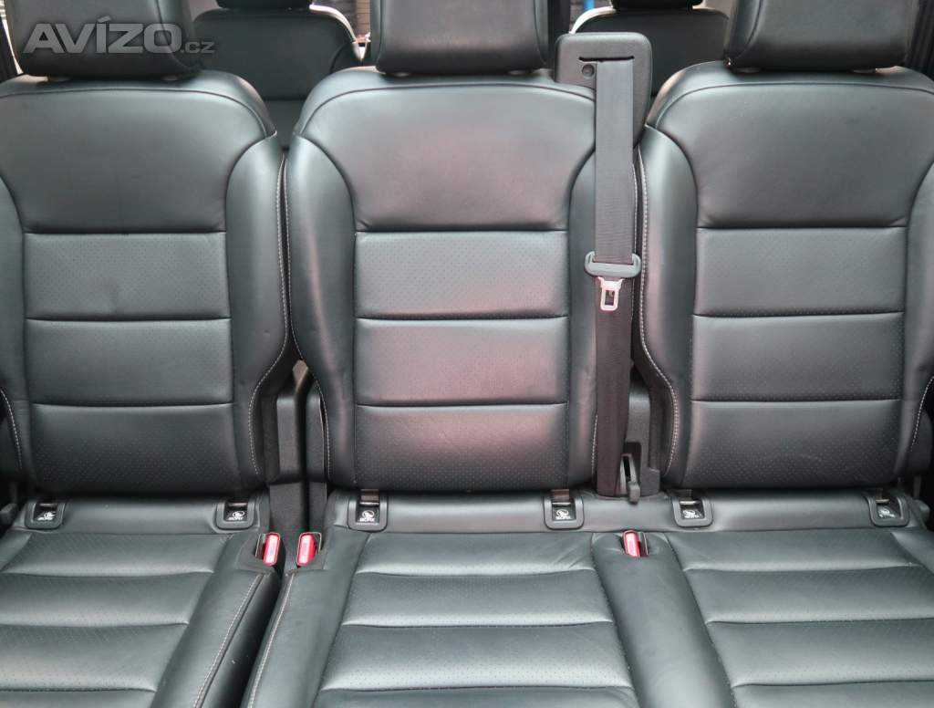 Foto inzerátu Peugeot Traveller 2.0 BlueHDi