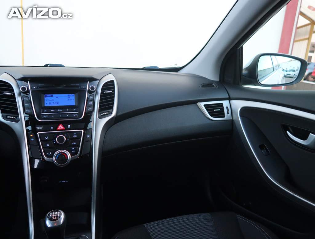 Foto inzerátu Hyundai i30 1.6 MPI