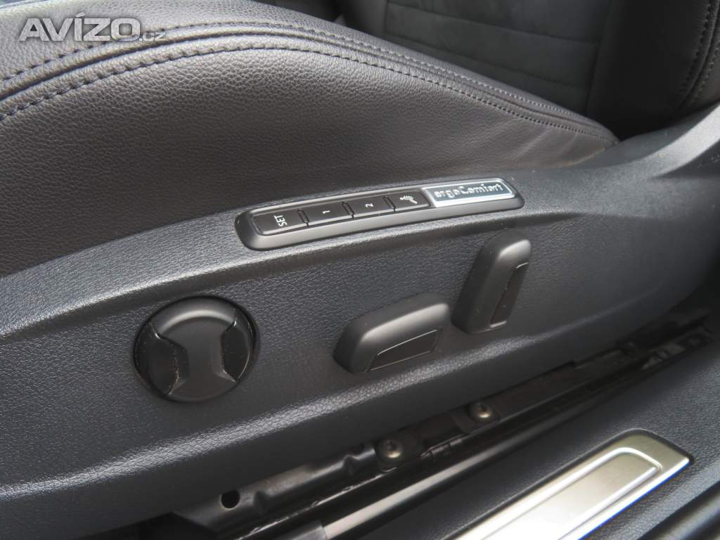 Foto inzerátu Volkswagen Passat 2.0 TDI