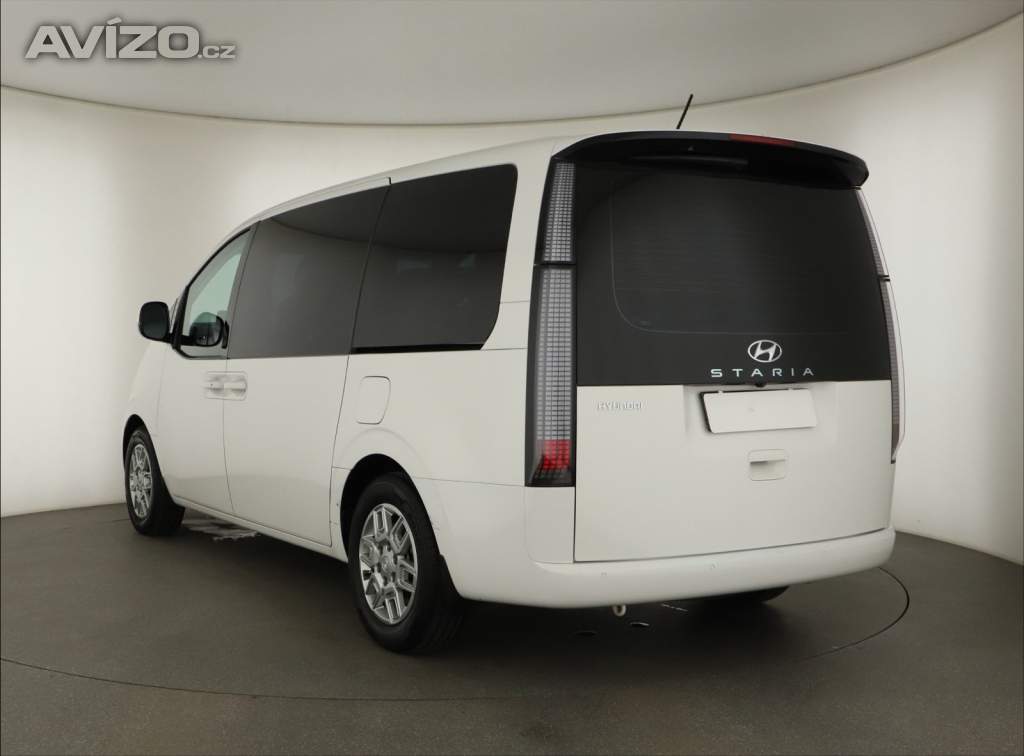 Foto inzerátu Hyundai Staria 2.2 CRDi