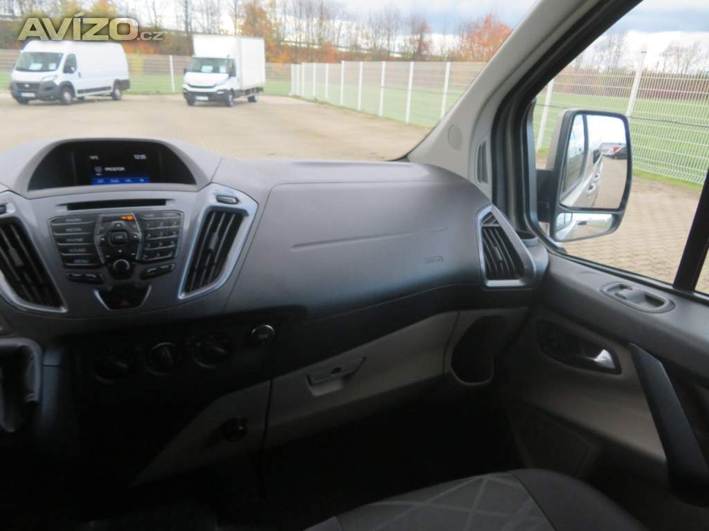 Foto inzerátu Ford Tourneo Custom 2.0 EcoBlue