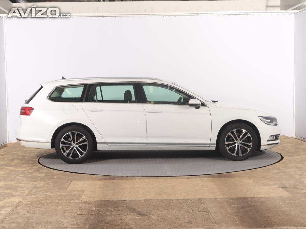 Foto inzerátu Volkswagen Passat 2.0 TDI