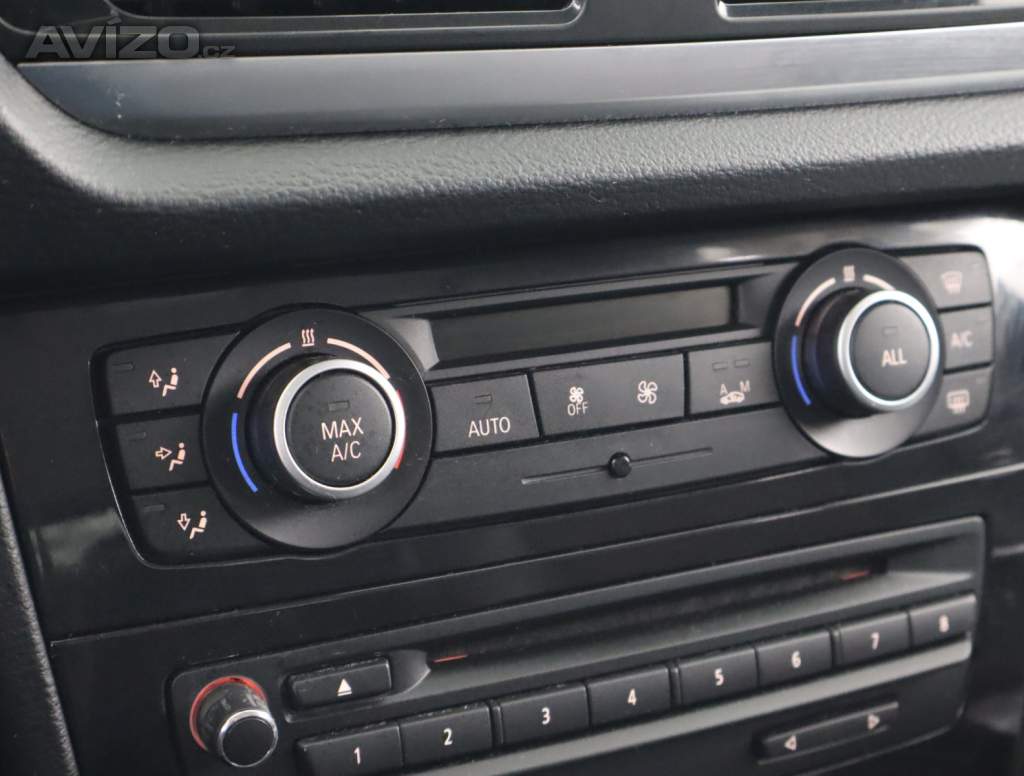 Foto inzerátu BMW X1 sDrive18d