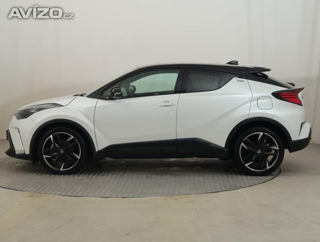 Foto inzerátu Toyota C-HR 2.0 Hybrid