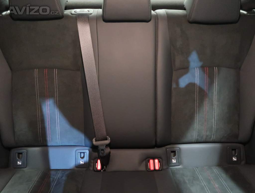 Foto inzerátu Toyota C-HR 2.0 Hybrid