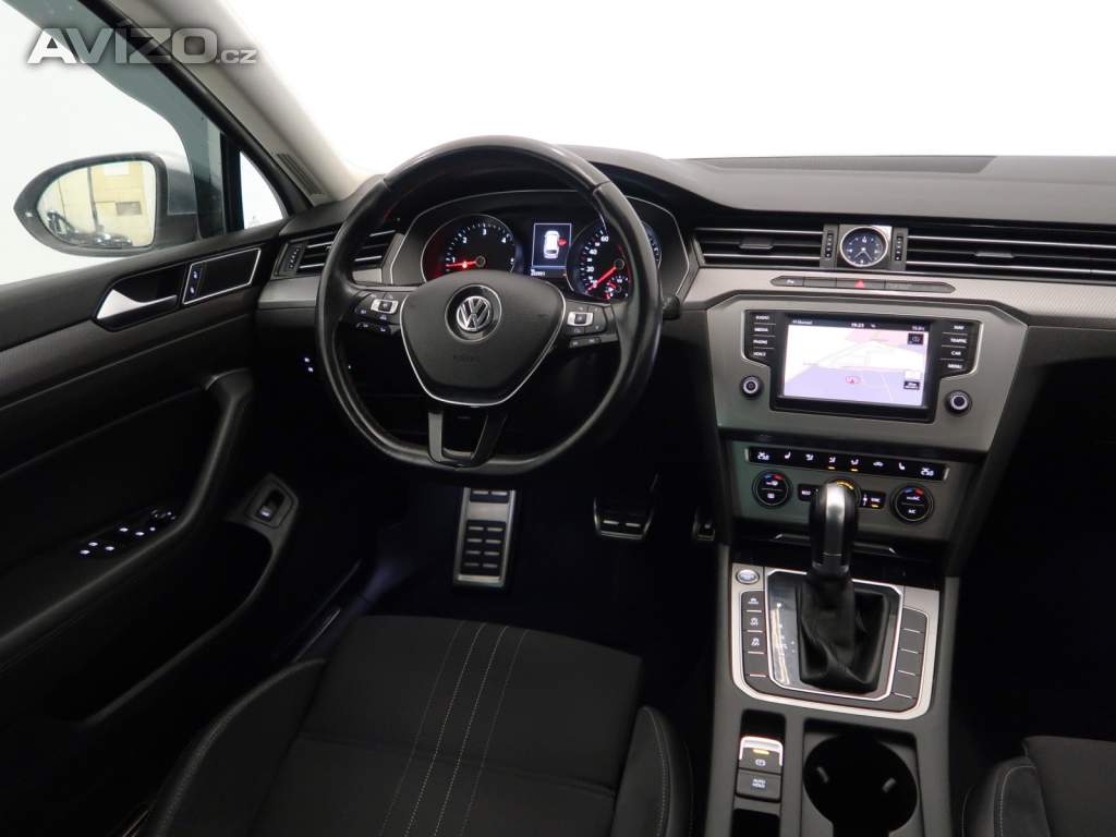 Foto inzerátu Volkswagen Passat 2.0 TDI