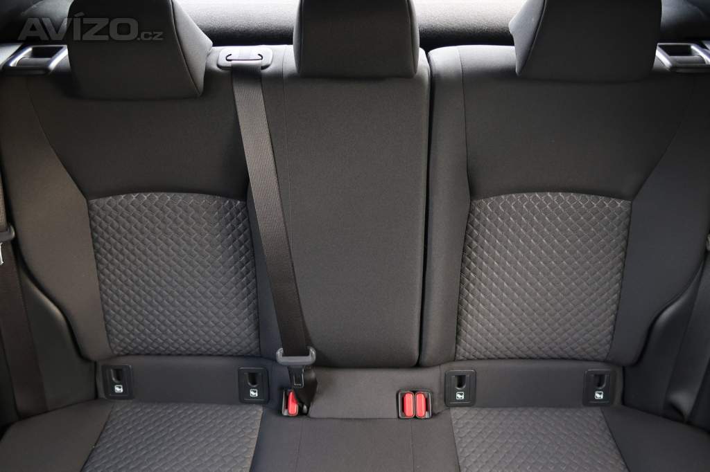 Foto inzerátu Toyota C-HR 1.8 Hybrid