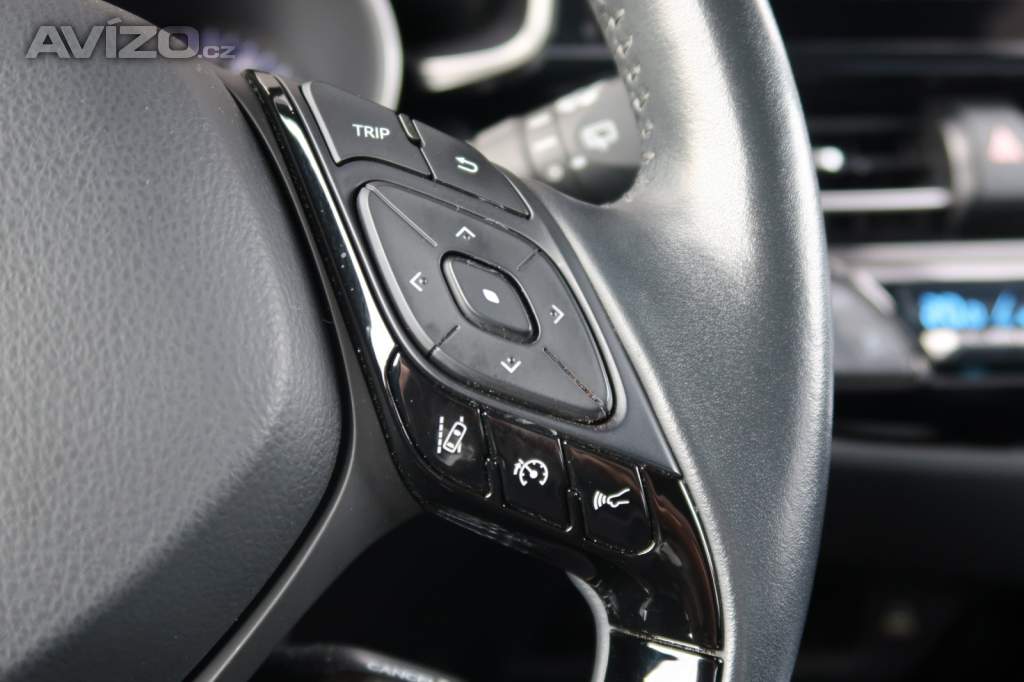 Foto inzerátu Toyota C-HR 1.8 Hybrid