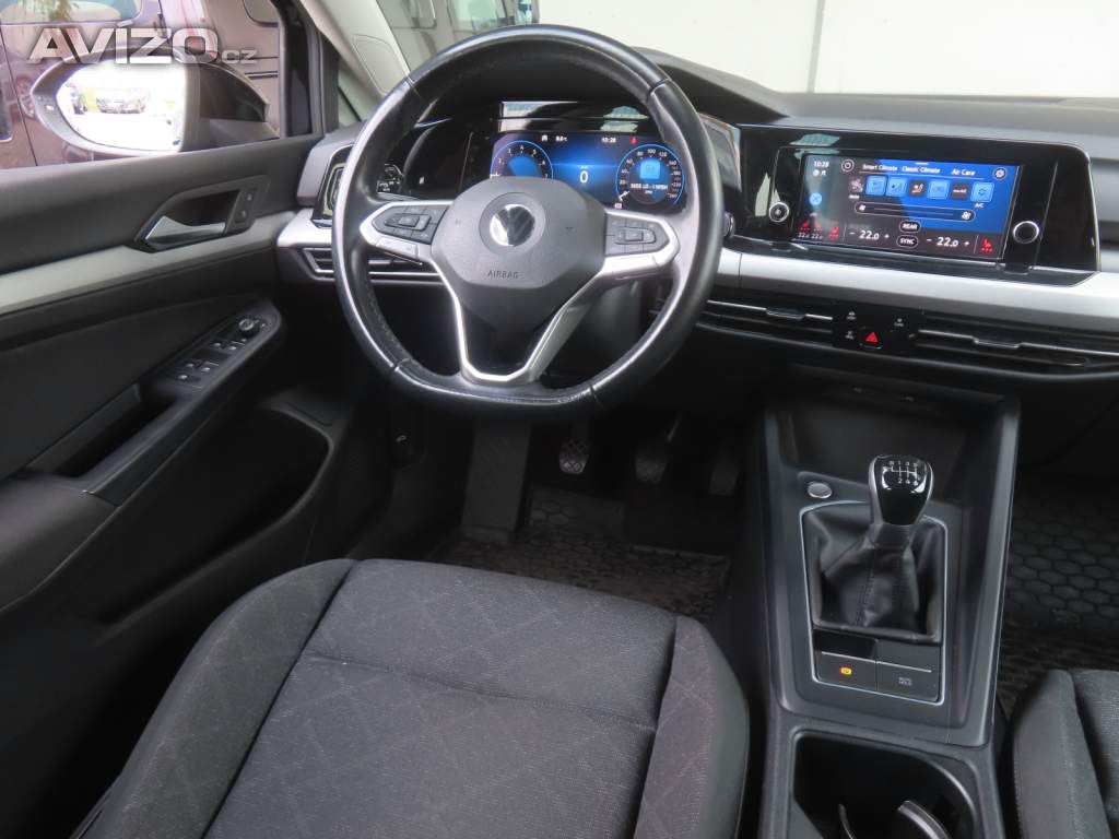 Foto inzerátu Volkswagen Golf 1.0 TSI