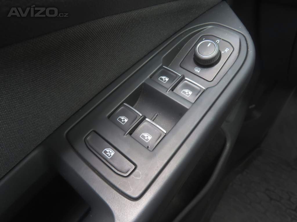 Foto inzerátu Volkswagen Golf 1.0 TSI