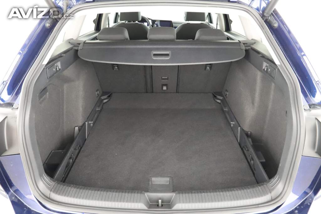 Foto inzerátu Volkswagen Golf 1.5 eTSI