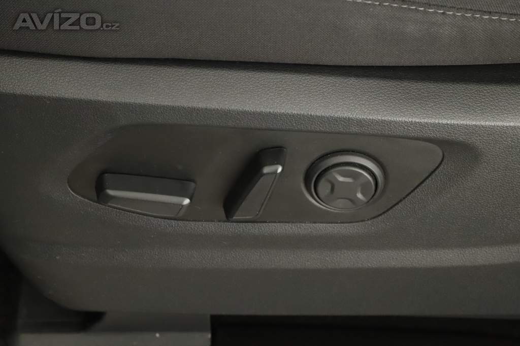 Foto inzerátu Hyundai Staria 2.2 CRDi