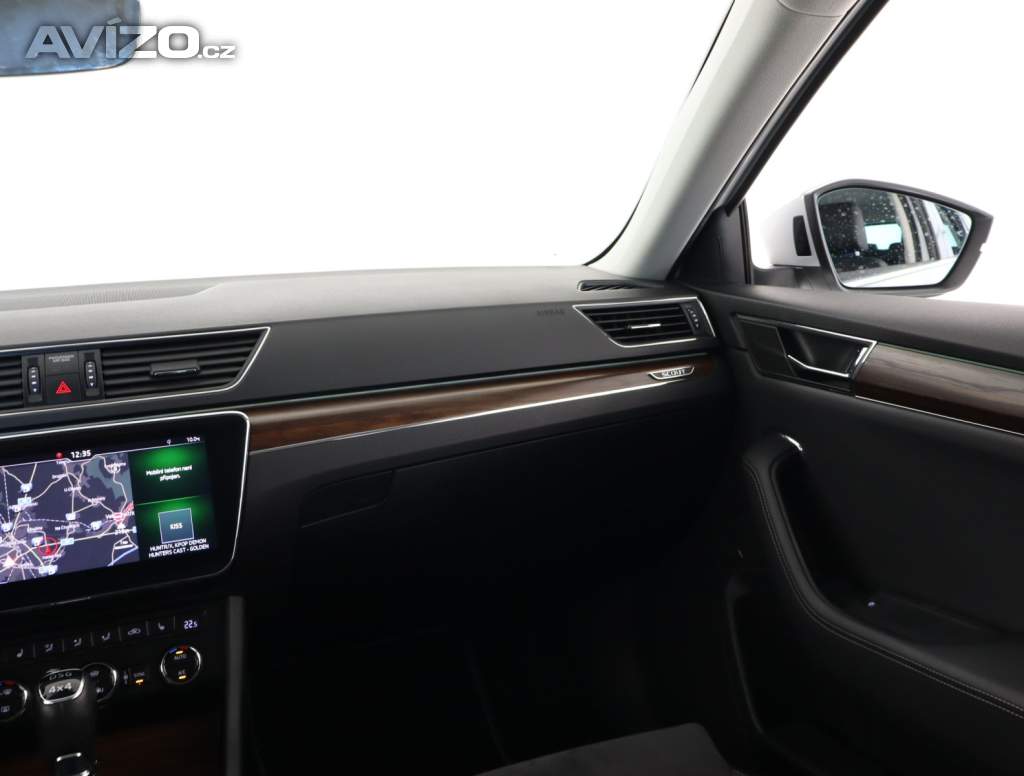 Foto inzerátu Škoda Superb 2.0 TSI