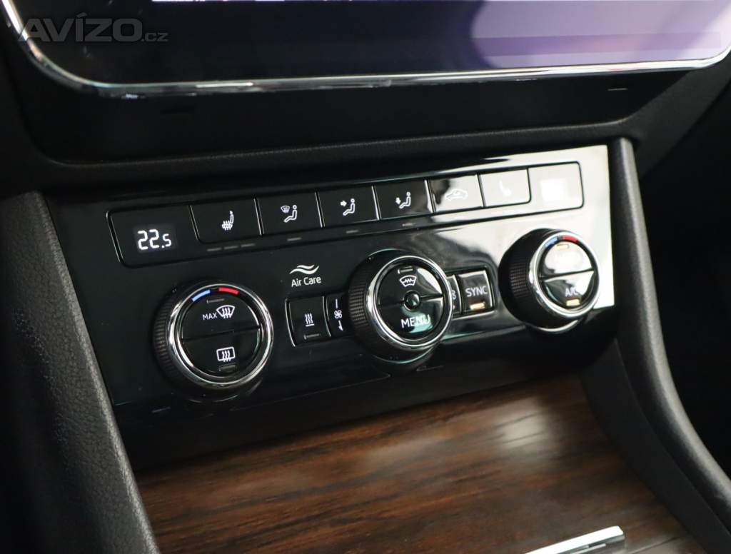 Foto inzerátu Škoda Superb 2.0 TSI