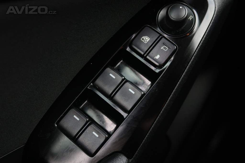 Foto inzerátu Mazda 3 2.0 Skyactiv-G