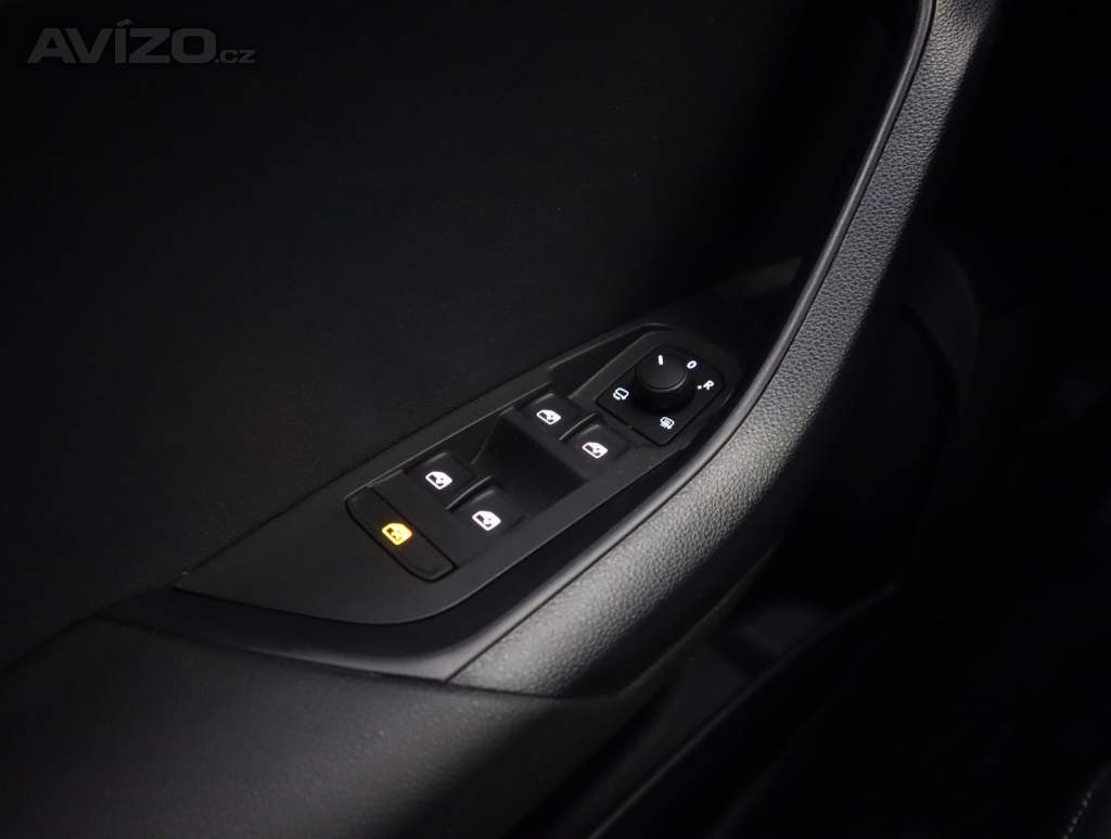 Foto inzerátu Škoda Karoq 1.5 TSI