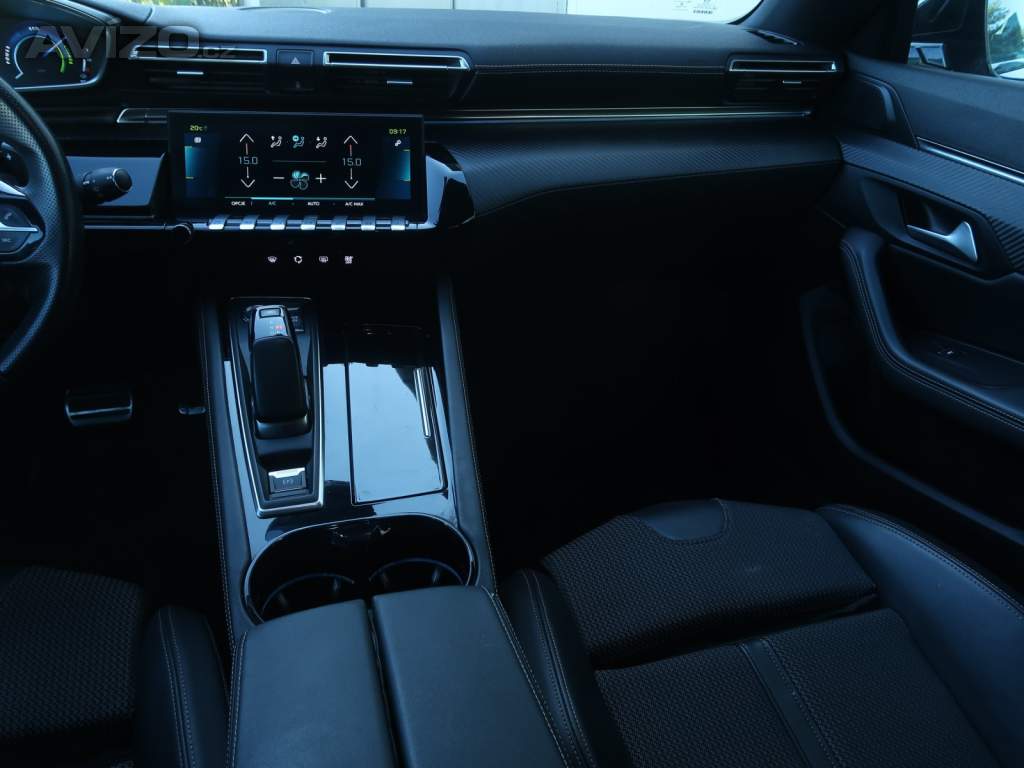 Foto inzerátu Peugeot 508 Hybrid 225