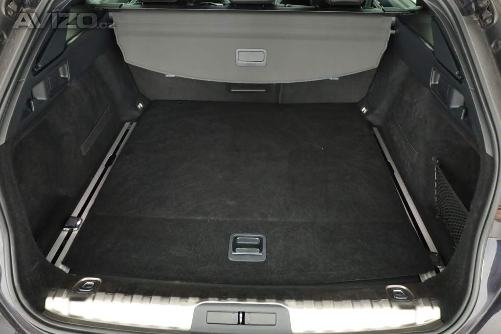 Foto inzerátu Peugeot 508 Hybrid 225