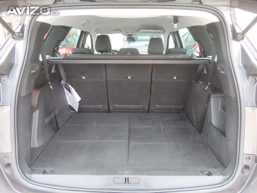 Foto inzerátu Peugeot 5008 PureTech 130