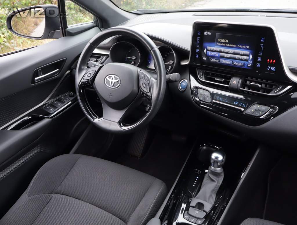 Foto inzerátu Toyota C-HR 1.8 Hybrid