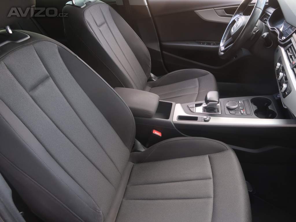 Foto inzerátu Audi A4 35 TDI