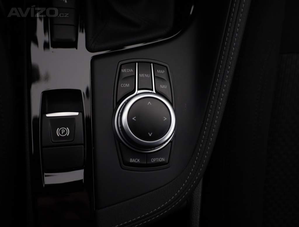 Foto inzerátu BMW X2 sDrive18i